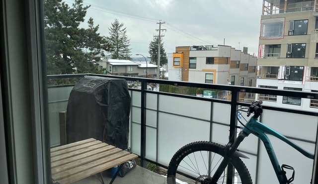 Lonsdale Quay Apartment