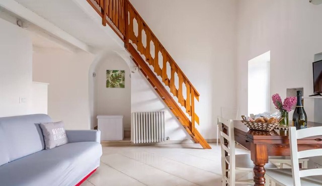 LOVELY APARTMENT IN AN ANCIENT HAMLET WITH LAKE VIEW AND PATIO