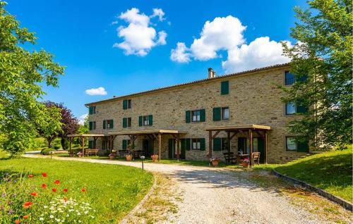 Lovely Apartment In Loiano With Wifi