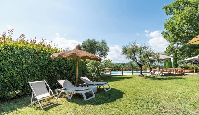 Lovely apartment in villa with pool, A/C, WIFI, TV, patio, pets allowed and panoramic view