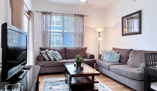 Lovely Family Town home in Great Location