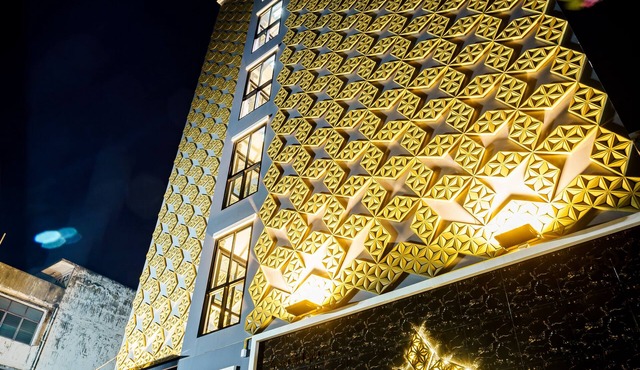 Lux Boutique Hotel