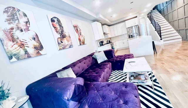 Luxe 3BDR Penthouse Rooftop TV+Capitol+Monument Views+Parking Free Cancellation