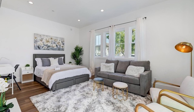 LUXE Culver City Bungalow!
