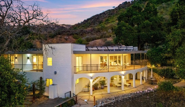 Luxe Malibu Getaway with Scenic Views, Patio Dining & Studio | Cielo Estate