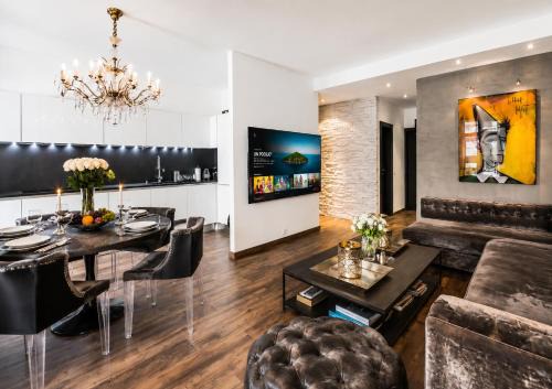 LUXUEUX APPARTEMENT AU COEUR DE GENEVE ,a deux pas du LAC