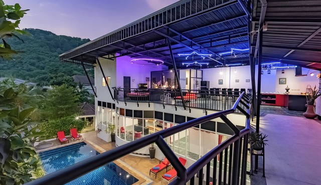 Luxury villa mountain view 10BR/Private chef available