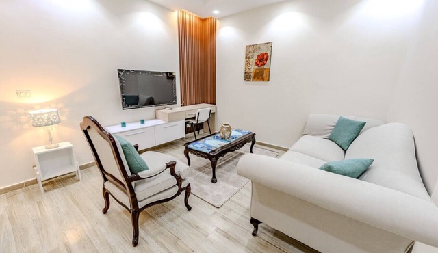 Luxurious 3 BR Golf View Apartment