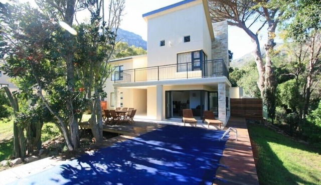 Luxurious 4 bedroom house with private pool.