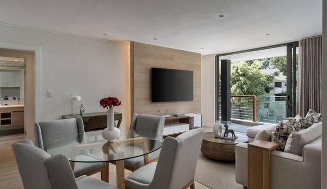 Luxurious Retreat in Newlands