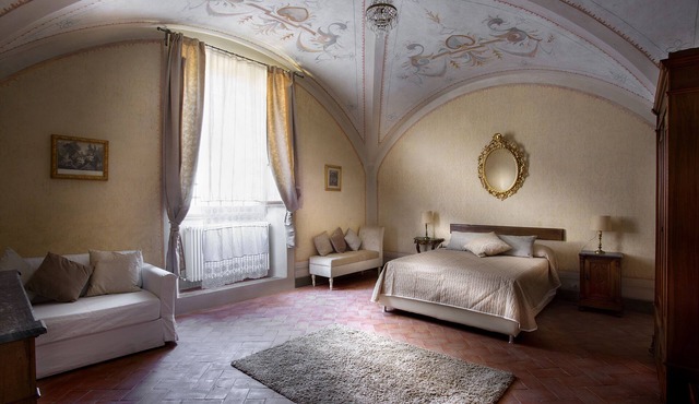 Luxury 2 bedroom apartment with independent entrance 8 km far from FLORENCE