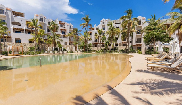 Luxury 2BR Condo, Panoramic Golf + Ocean Views, 5-Star Amenities SJC