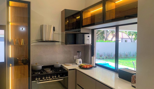 Luxury 3-bedroom house with AC and WiFi in awesome Hartbeespoort
