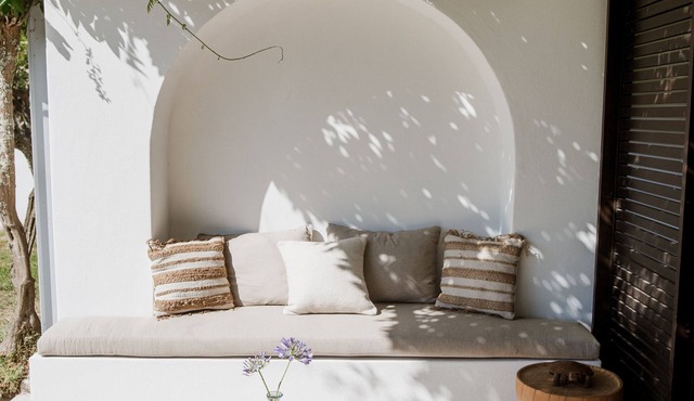 Luxury 4 Bed Farmhouse - The Residence at Maison