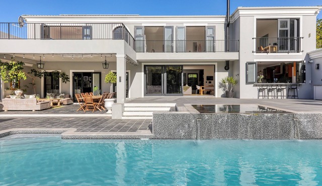 Luxury 5-Bedroom Villa in Upper Constantia