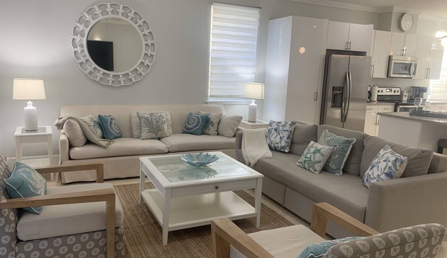 Luxury 5 Star 3 BR Villa Private Gated Community, *FREE Beach Access Included