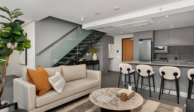 Luxury and Comfort in Duplex Apartment - City Views