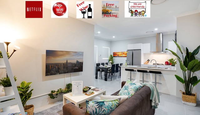 Luxury Home, Private courtyard, Close to beach, Corporate/Long term Discount