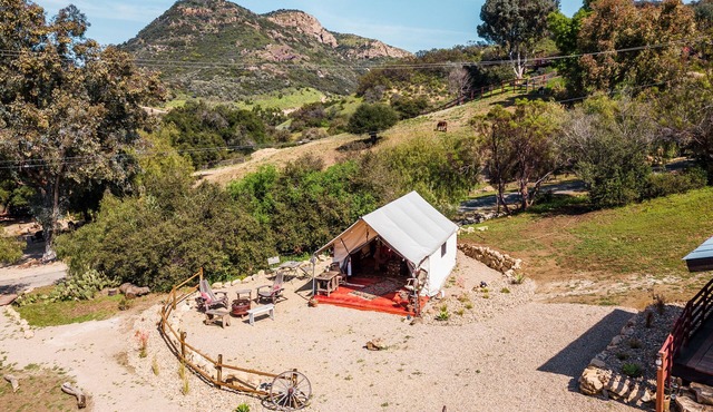 Luxury Safari Tent in Santa Monica Mountains close to Malibu and beaches