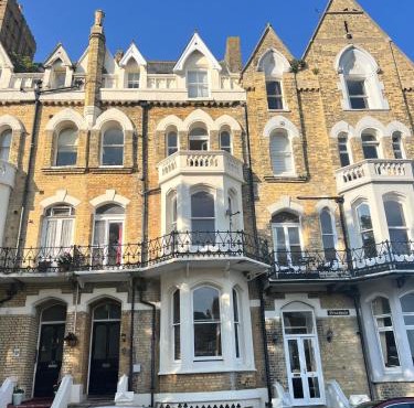 Luxury Sea View Historic Apartment
