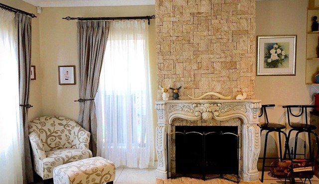 Luxury spacious holiday house near lake and beach