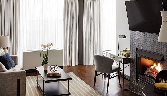 Luxury St. Gregory Suite – Private Balcony + Spa Tub Near Museums