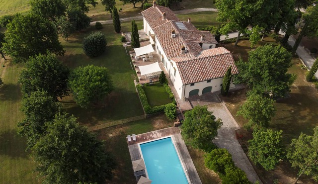 Luxury Tuscan Farmhouse with Pool in Organic Estate