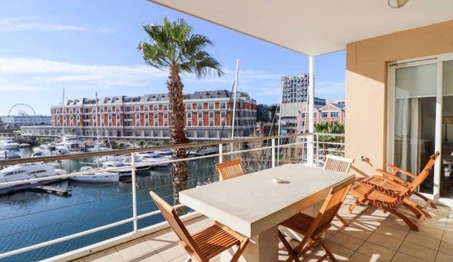 Luxury Two Bedroom Apartment