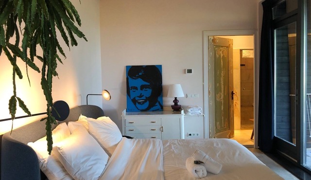 Luxury vacation studio near the Wadden Sea with private sauna.