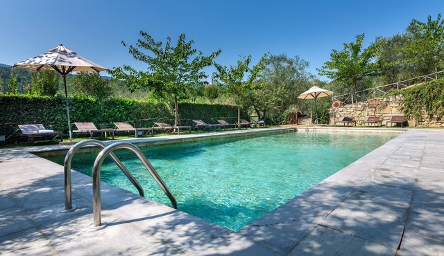 LUXURY VILLA WITH PRIVATE POOL