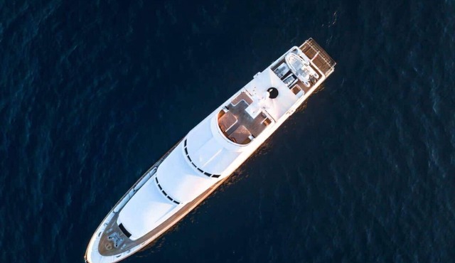 Luxury Yacht in La Paz