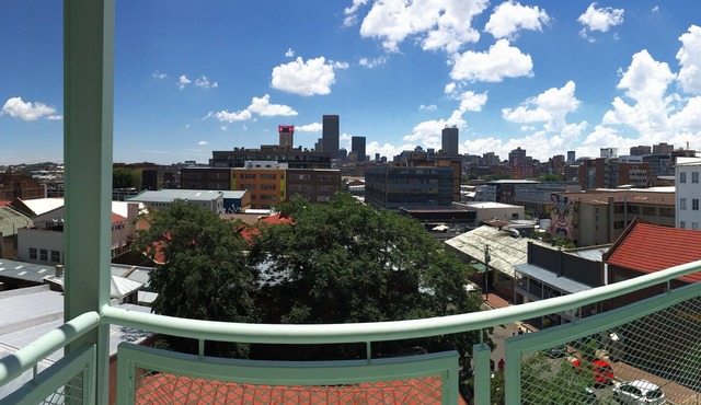 Maboneng Two bedroom apartment with City View