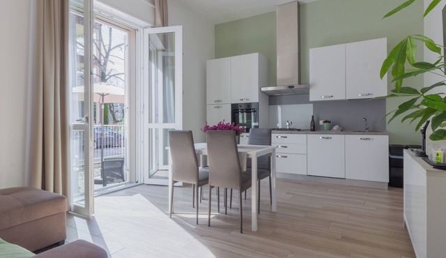 Maggie House, Elegant House in Piacenza - Perfect for Families