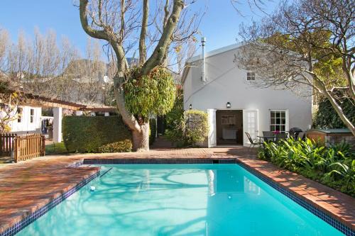 Magnolia Cottage