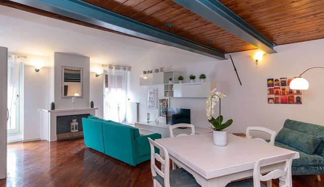 Maison Contrari
