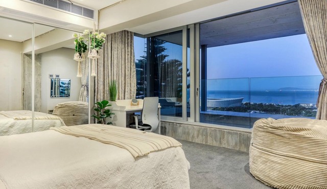 Majestic Skye Villa - Green Point
