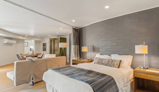 Malibu Hills Studio w/Mountain Views + Near beaches | Cielo Nook by AvantStay