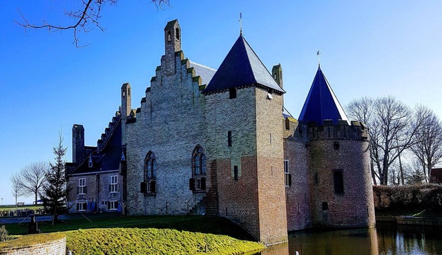 Marina house (Netherlands on the IJsselmeer)