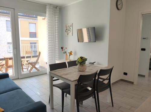 Matthias Home - Milan - modern and cozy flat, close to the metro - 15 min from Central Station, close to San Raffaele
