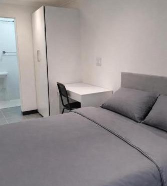 Melville Haven Apartment Modern Living Near UJ & Milpark