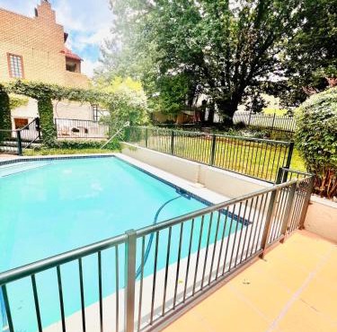 Melville Koppies view 1 bed cottage