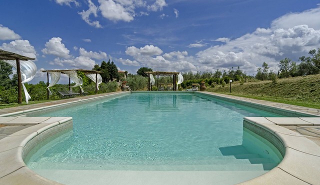 Meriggio apartment, Charming Farmhouse Private Pool and Private Outside Area