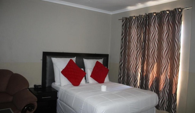 Miraton Lodge Hotel
