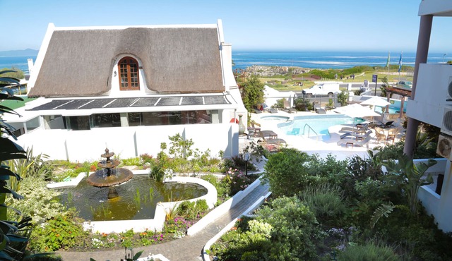Misty Waves Boutique Hotel