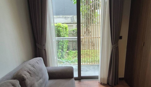 Modern 1BR Condo - Garden View - Fast Wi-Fi