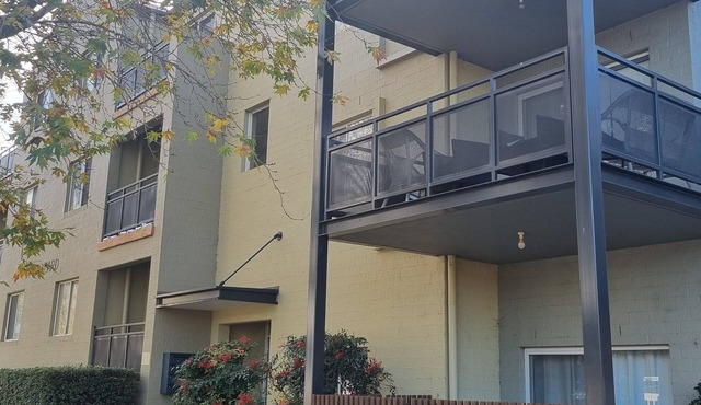 Modern 2-Bedroom Apartment in the Heart of Gungahlin