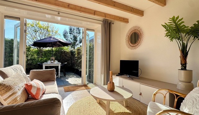 Modern and tastefully furnished holiday home for 4 people, pets welcome, free WiFi, ideal base for many trips in the are
