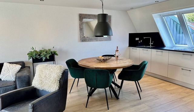 Modern apartment, bright and comfortable with private terrace
