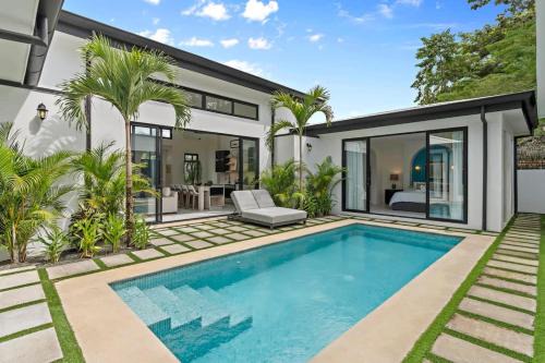 Modern Garden Villa with Private Pool, Outdoor Kitchen & Separate Casita Near Playa Potrero