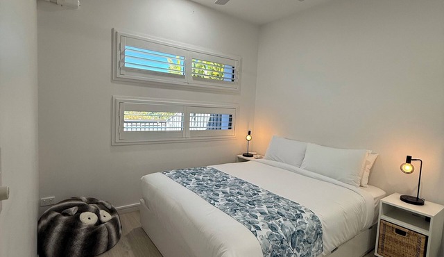 Modern Holiday Home Prime Birtinya Location Near Hospitals and Beaches